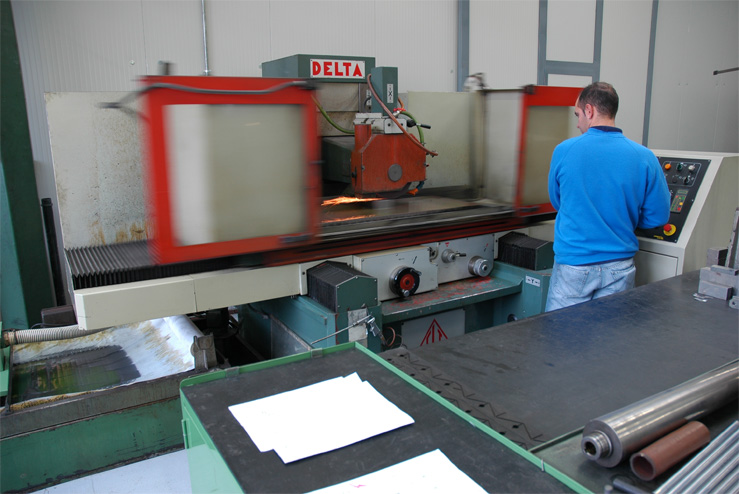 Rettifica tangenziale delta mini 15 cn